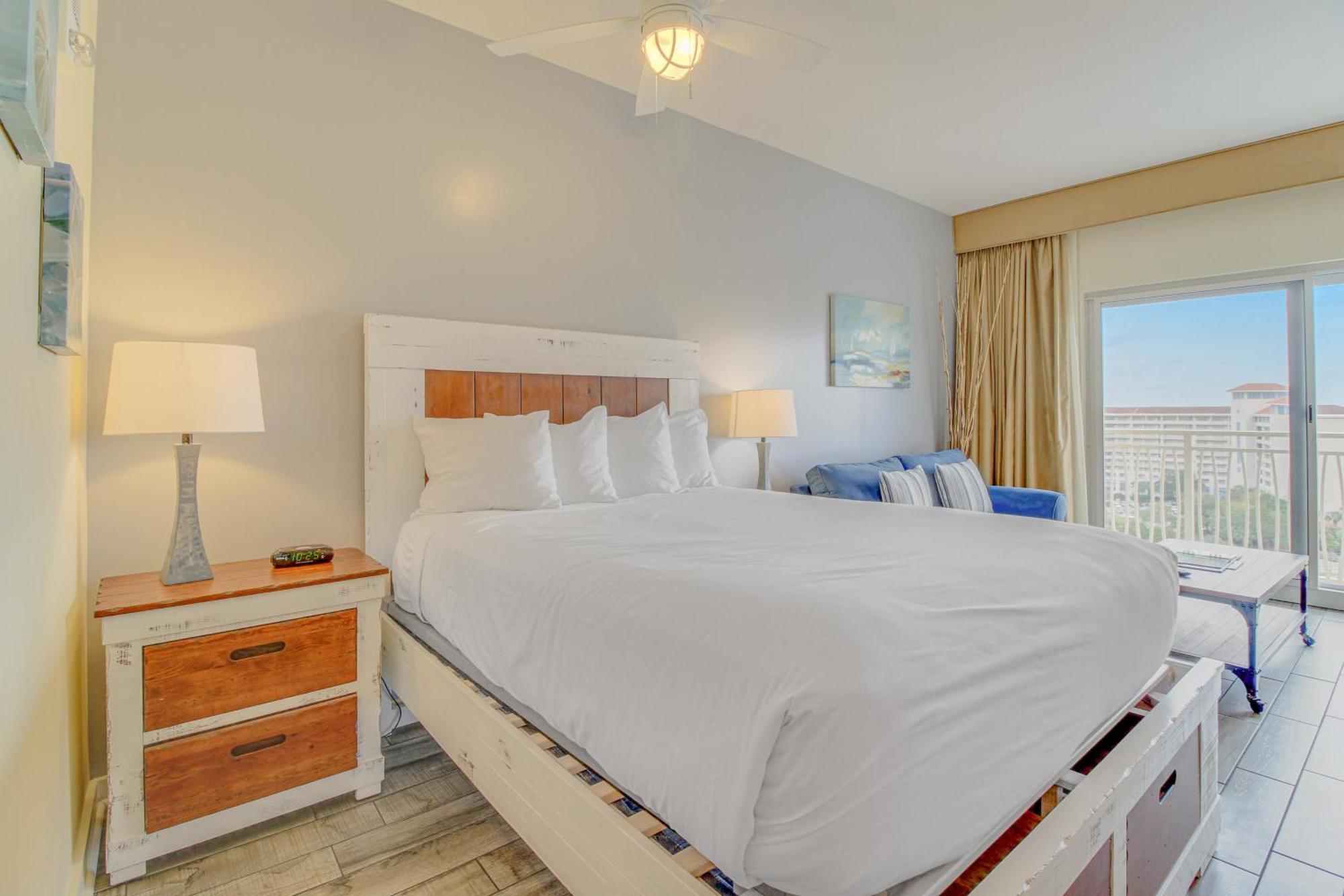 Luau Condos دستين الغرفة الصورة